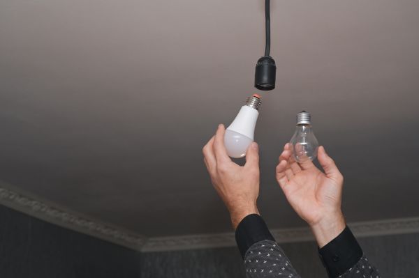 Cost of Light Bulbs Replacement in Pataskala