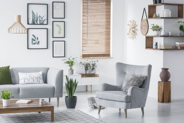 Cost of Wall Decor Hanging in Pataskala